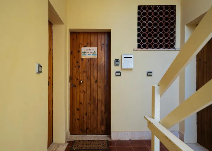 Daire Derudas's House Alghero